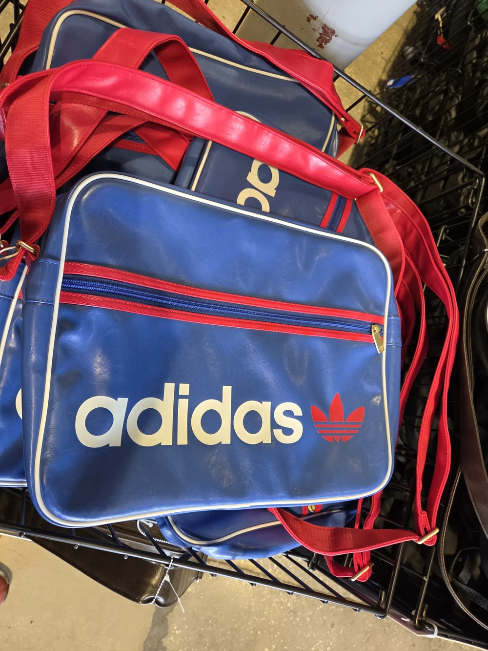 adidas Originals MessenGer Bag